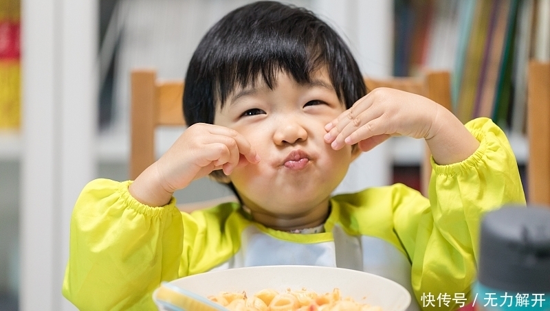 小孩|4岁小孩用1“黄”泡水喝，积食慢慢消，脾胃好一年不感冒