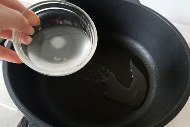 下饭|茄子这样做简直太香了，解馋又下饭，一周吃4次都不嫌多