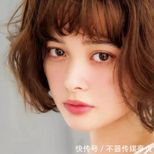 美女|普通人如何变“纯欲风”美女？掌握3点，你就是下一个半藏森林