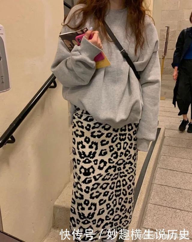 别再这样穿卫衣了！真的很low！