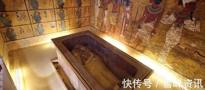 和平条约!两兄弟山上游荡,无意间发现千年古墓,后来缺钱时便来墓中取宝卖