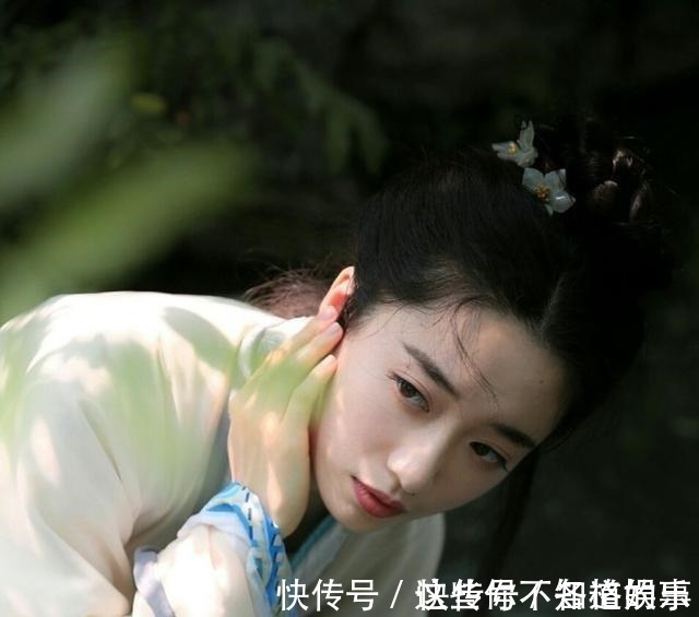 上联$李清照出一上联招亲, 却被70多岁老人对出, 李清照听后又羞又气!