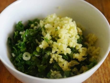 做油焖大虾,掌握这3点,红亮又鲜嫩,在家也能做出饭店的味道