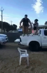 |搞笑GIF:别装了 我知道你就是故意的