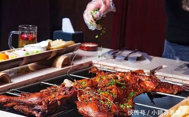 一首《可可托海的牧羊人》唱响春晚，让伊犁惊艳了全世界！