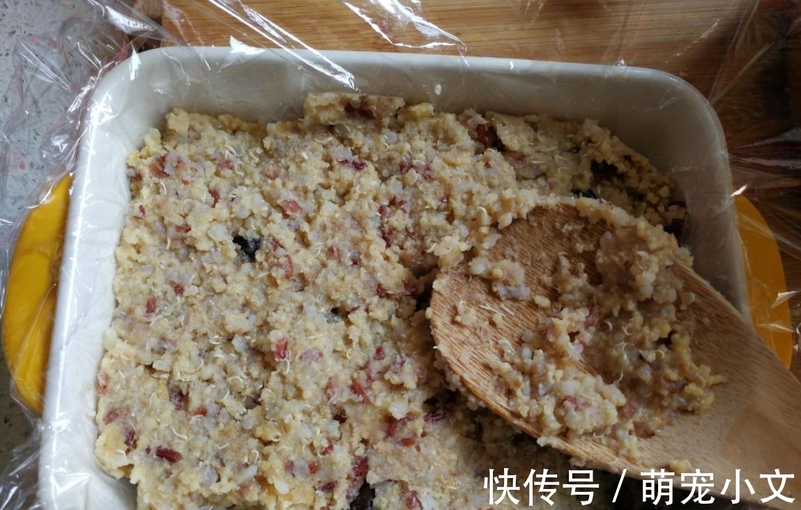 不用破壁机，不用上蒸锅，教您做最简单的杂粮糕，营养好还管饱