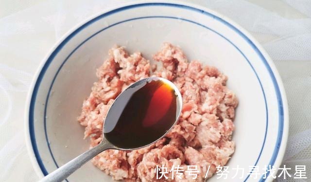 土豆|孩子很喜欢吃的肉末土豆球，自己做一点也不难，颜值高，味道好！