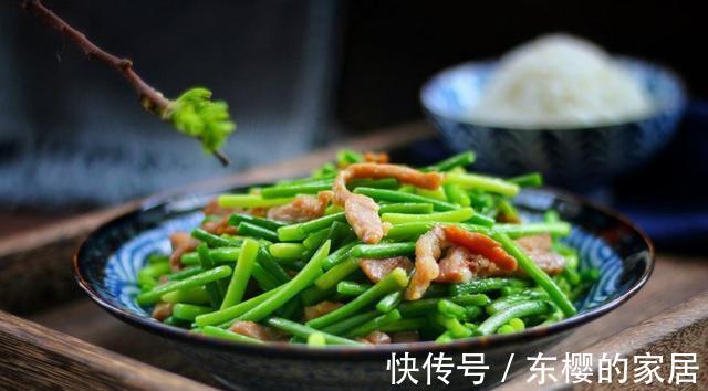 加料酒|蒜薹炒肉，先腌肉还是裹淀粉？９成人搞错了，难怪肉不嫩有腥味