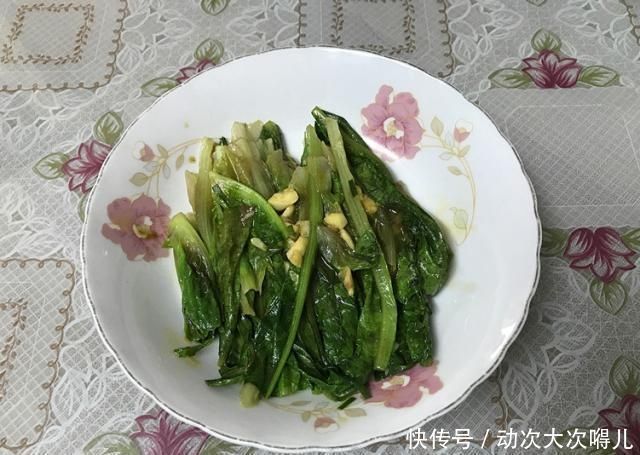 晒晒我家的周六晚餐,三菜一汤一主食,做法简单,营养美味又下饭