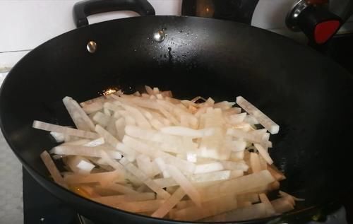 止咳剂|咳嗽就要多吃它,医生自己都在吃的“天然止咳剂”,不懂就亏了!