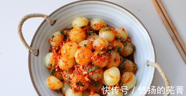 好香|入秋后,吃南瓜不如吃它,不炖不炒,团成球浇上料汁,真的好香呀!