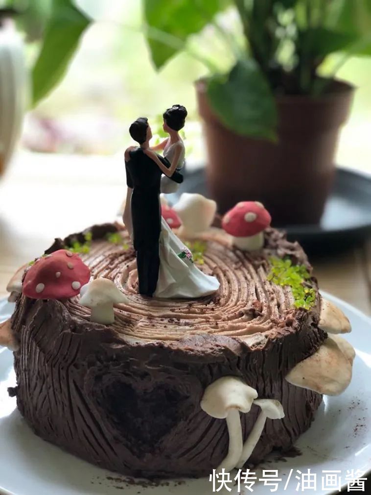 ?想要婚礼独一无二？这样的创意蛋糕不能少，满满艺术感