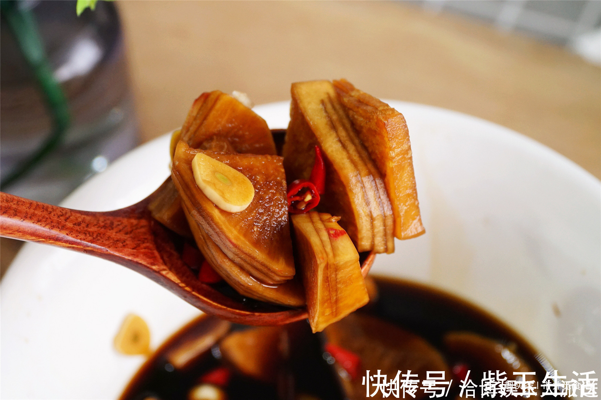 酸辣腌萝卜|做腌萝卜，别只会加盐和酱油，分享饭店用的秘方，简单好吃嘎嘣脆