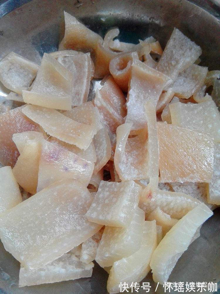 做法|肉皮冻做法,1煮2刮3洗4熬,无任何添加,不腥不腻,晶莹剔透