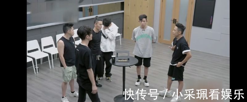 微博|人氣最低!敖犬不主動退出被罵到上高位熱搜!微博評論區淪陷!