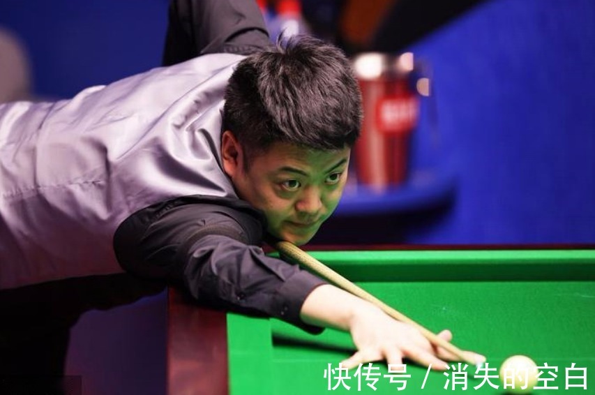 曹宇鵬|斯諾克中國(guó)名將驚險(xiǎn)晉級(jí) 中國(guó)隊(duì)五將過(guò)關(guān)