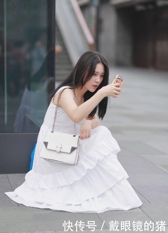 穿搭|美女街拍:甜美范的穿搭参考示范,让你美的清新脱俗