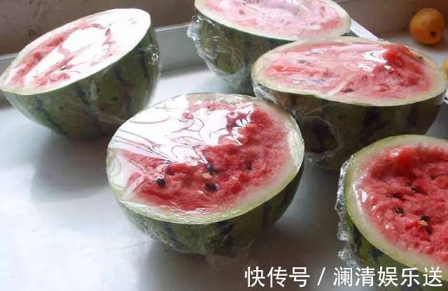 夏天吃西瓜补水还降暑，吃不完别放冰箱，教你1个妙招，放一星期