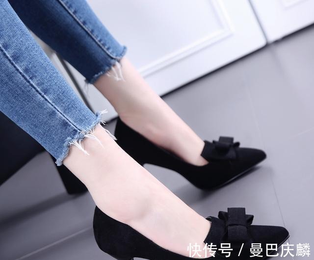 一字扣|性感高跟鞋，女人味十足
