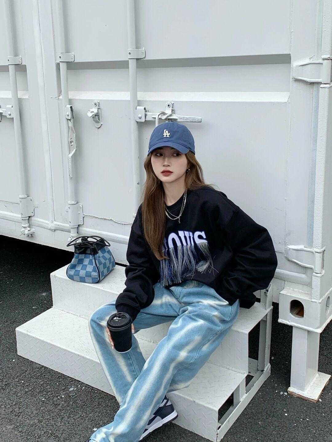 大长腿|初春的卫衣就该这样搭,减龄时髦又有个性,让你轻松美出新高度