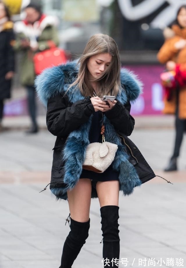 高筒靴|冬天高筒靴最实用，美女选择高跟加过膝设计的，时髦保暖还显腿长