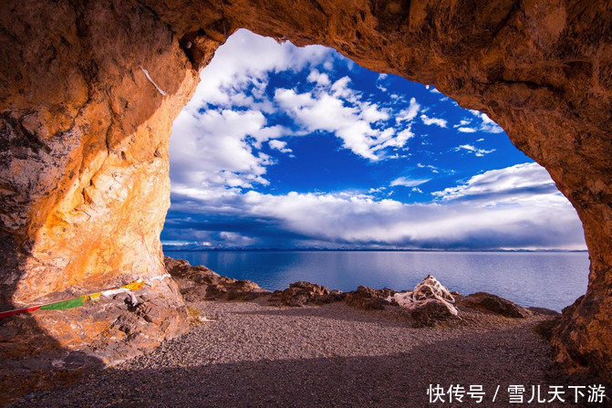 当你站在圣象天门的那一刻，仿佛天地周遭都与你融为一体