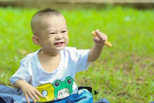 哈佛大学研究：出生季节影响孩子智商，这两个季节出生的娃更聪明