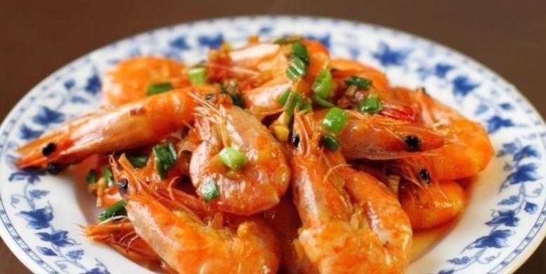 做油焖大虾,第一步常有人做错,味道不香,教您正确做法,好吃