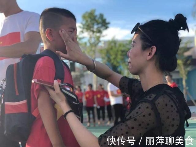 外公|资深幼儿园园长坦言:第一天上学不哭的孩子,多来自这3种家庭
