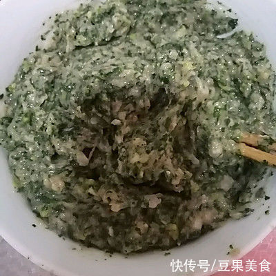 鸡胸肉|餐厅必点的鸡肉荠菜丸子，在家也能做