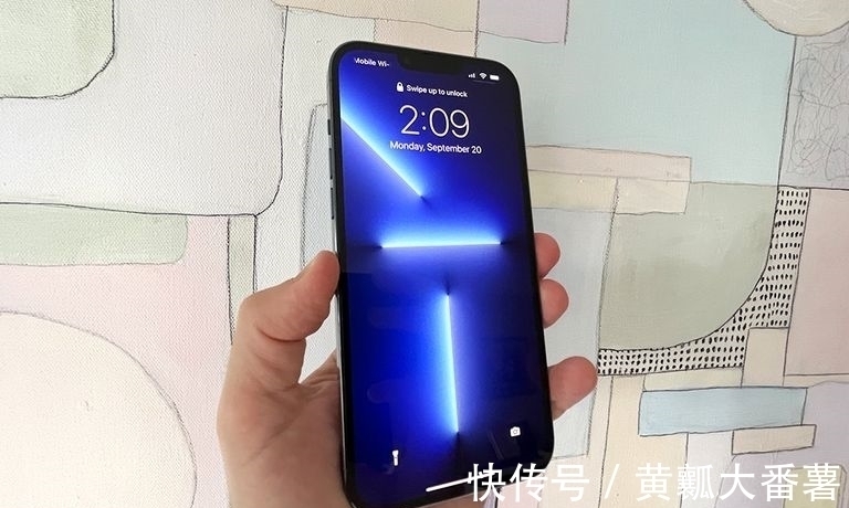 手机|iPhone13Pro首批购买者收货，用户真实评价出炉，差评暴露问题