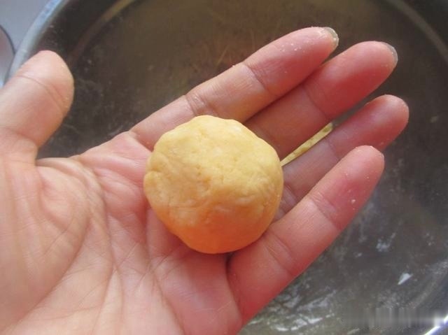 红薯这样做，营养好吃还简单，一周吃两次也不腻，孩子的零食首选