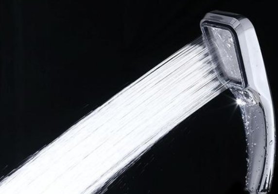 淋浴头堵塞还漏水?不要急着换,教你不花一分钱,轻松解决