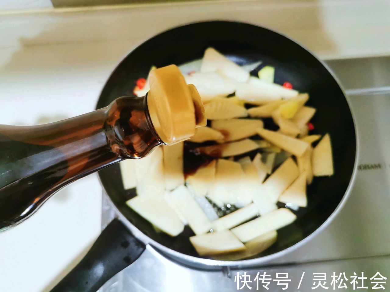 笋谱|清脆可口地清炒竹笋,味道鲜美,制作简单