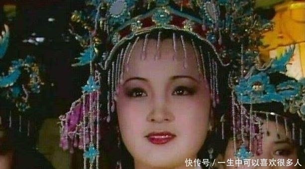 宝钗&元妃为何“弃黛选钗”?省亲时黛玉的一个小举动出卖了她