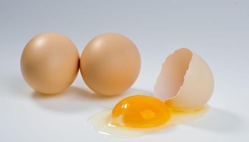 失眠|失眠的“诱因”被揪出，4类食物敞开吃，或能让你沾床就睡！