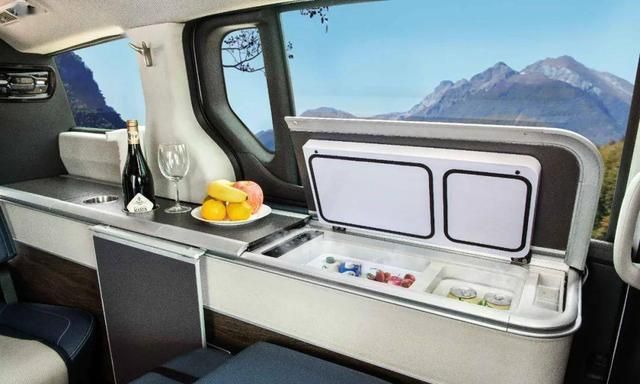 房车|30来万还选GL8跟奥德赛?买辆MPV外观的房车不香吗?