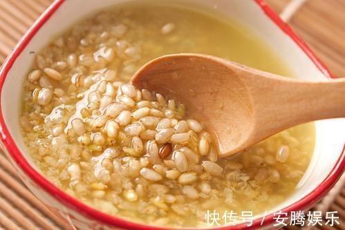 葡萄糖|身上有两处发痒,可能是糖尿病的信号,中老年人不要掉以轻心