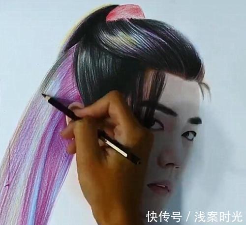 脖子#美术生彩铅绘“魏无羡”,画完脖子的那一刻,小飞侠:真实!