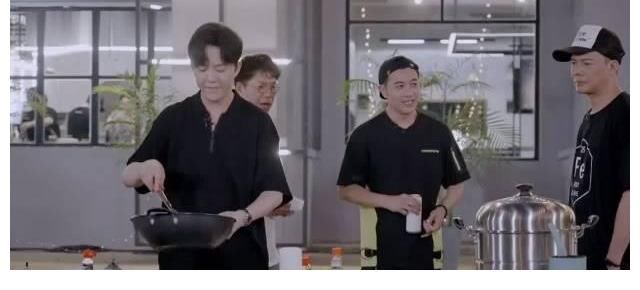 张淇|谢天华凭借一道家常菜封神，李云迪接地气，张淇白忙活了