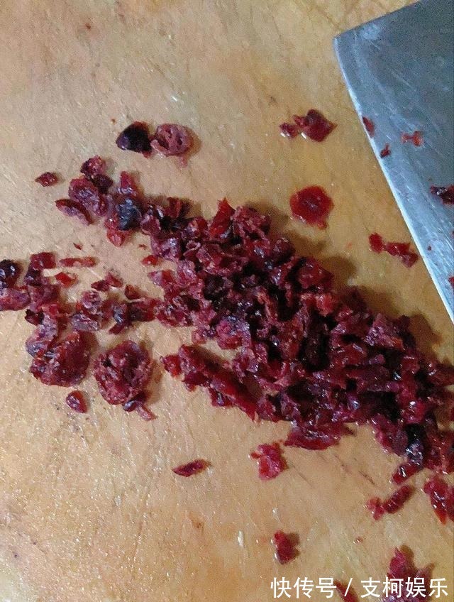 娃吃了长个又健脑！自带甘甜，无需打发就能做成糕点