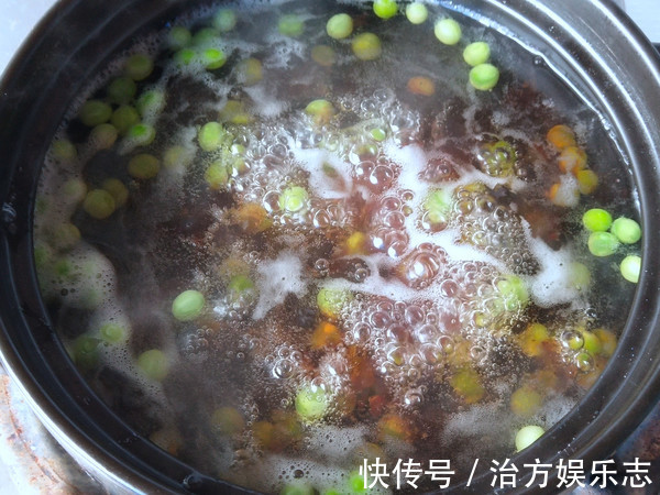 玫瑰|女人喝了这碗羹,皮肤不再干燥,补气养血,经常吃面色红润有光泽