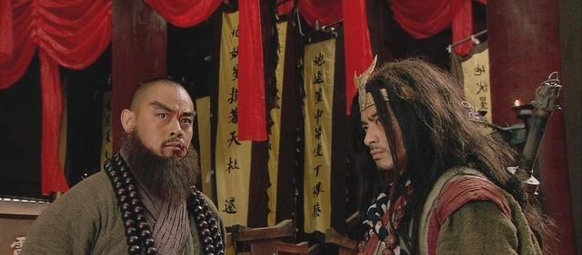 宋江|鲁智深多次反对宋江,宋江不敢收拾他