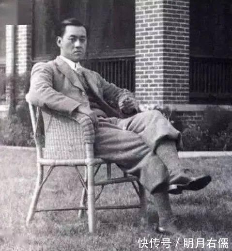 一代宗师#寻书香气,看深居榕城的29岁“斜杠青年”成清华法学院长的成长故事