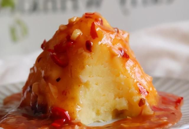 火山土豆泥|晚餐，我家常会这样吃，热量低饱腹感强，简单上锅蒸一蒸香又糯