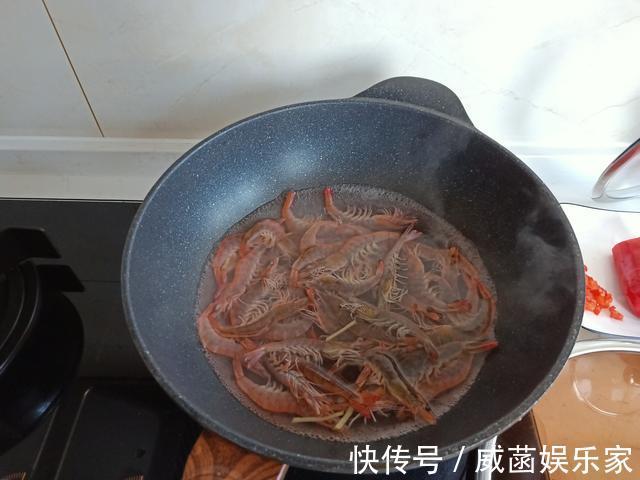 新春家宴10个菜，半小时左右就上桌，朋友夸老公倍有面子