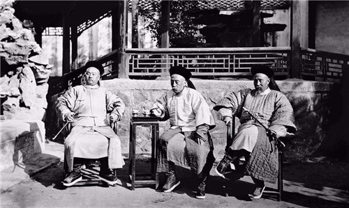 京城头号豪宅占地6万平,一根柱子估价24亿,主人名字家喻户晓