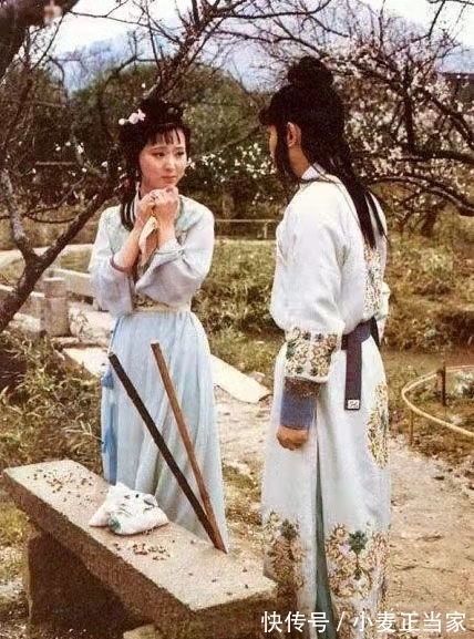 宝钗$《红楼梦》如果贾宝玉迎娶了林黛玉,他是否还会选择出家为僧?