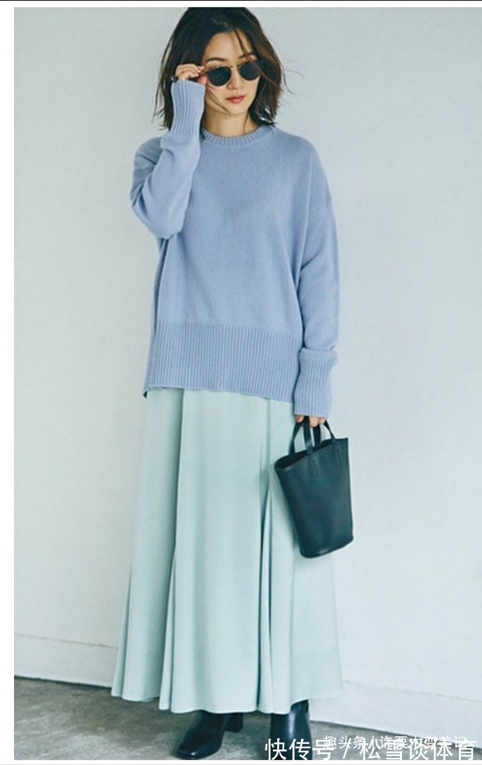 红+ 秋冬季,毛衣就买这4个“显白色”,高级不说还减龄,黄皮也能穿