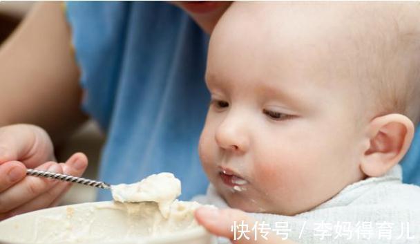 辅食|宝宝开始吃辅食后,喂奶量如何变化才合适?家长要根据月龄来判断